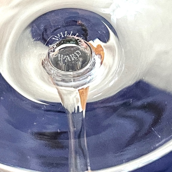 William Yeoward pair of Crystal Olympia champagne flutes. - Picture 4 of 6